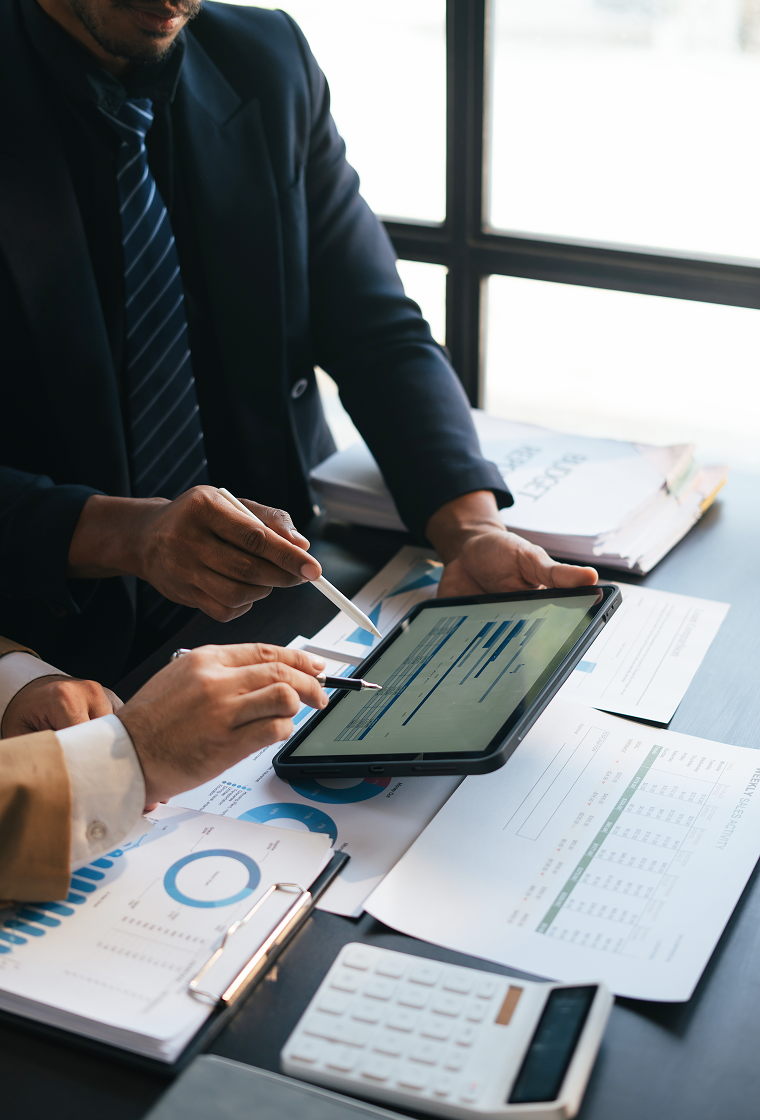 Card-Photo-Finance Accounting